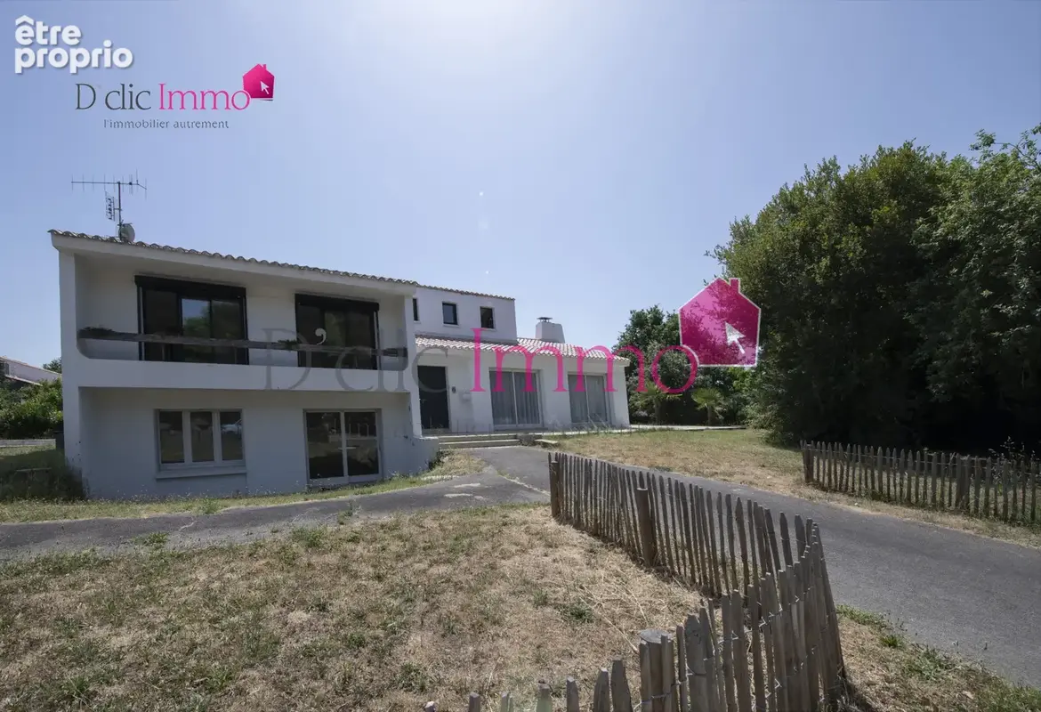 Photo Maison à Soullans au prix de 395 000€