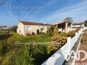 Photo 1 - Maison à SAINT-VAIZE