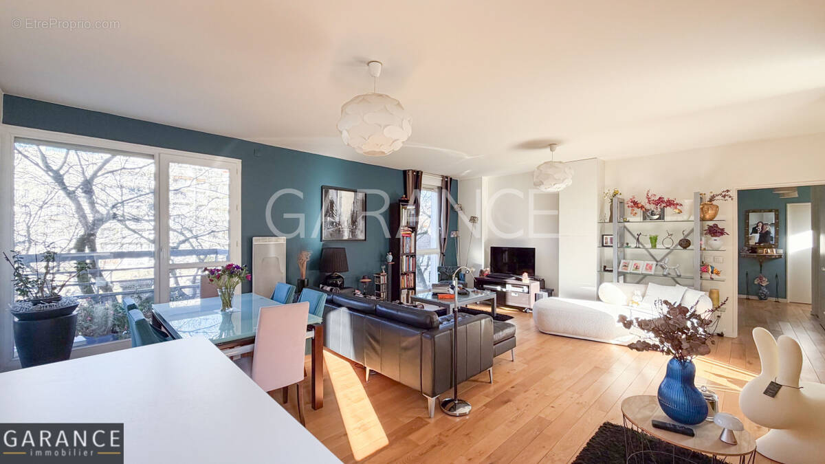 Appartement à PARIS-12E