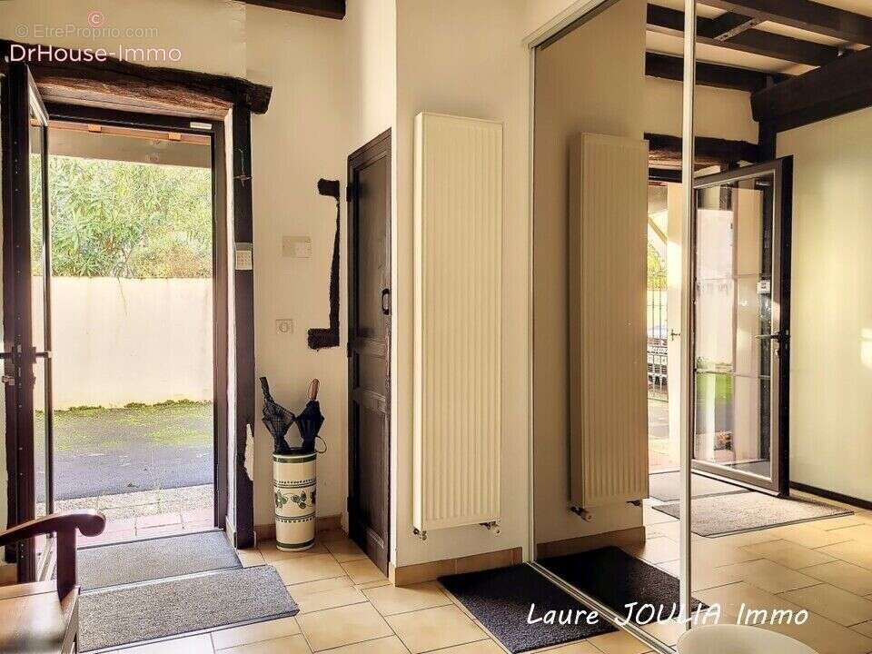Maison 290 m² à Aire-Sur-L'adour  - photo 18