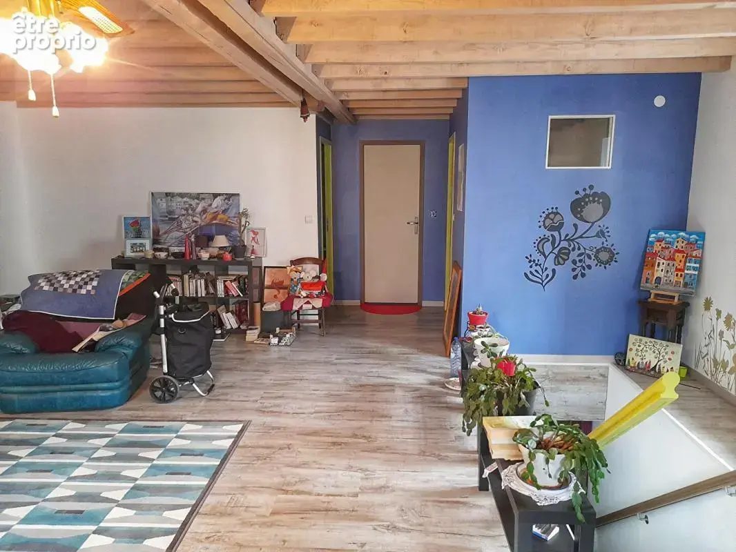Maison entièrement rénovée avec jardin, alliant cachet et rentabilité locative - photo 17