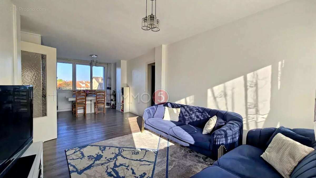 Appartement à LE RAINCY