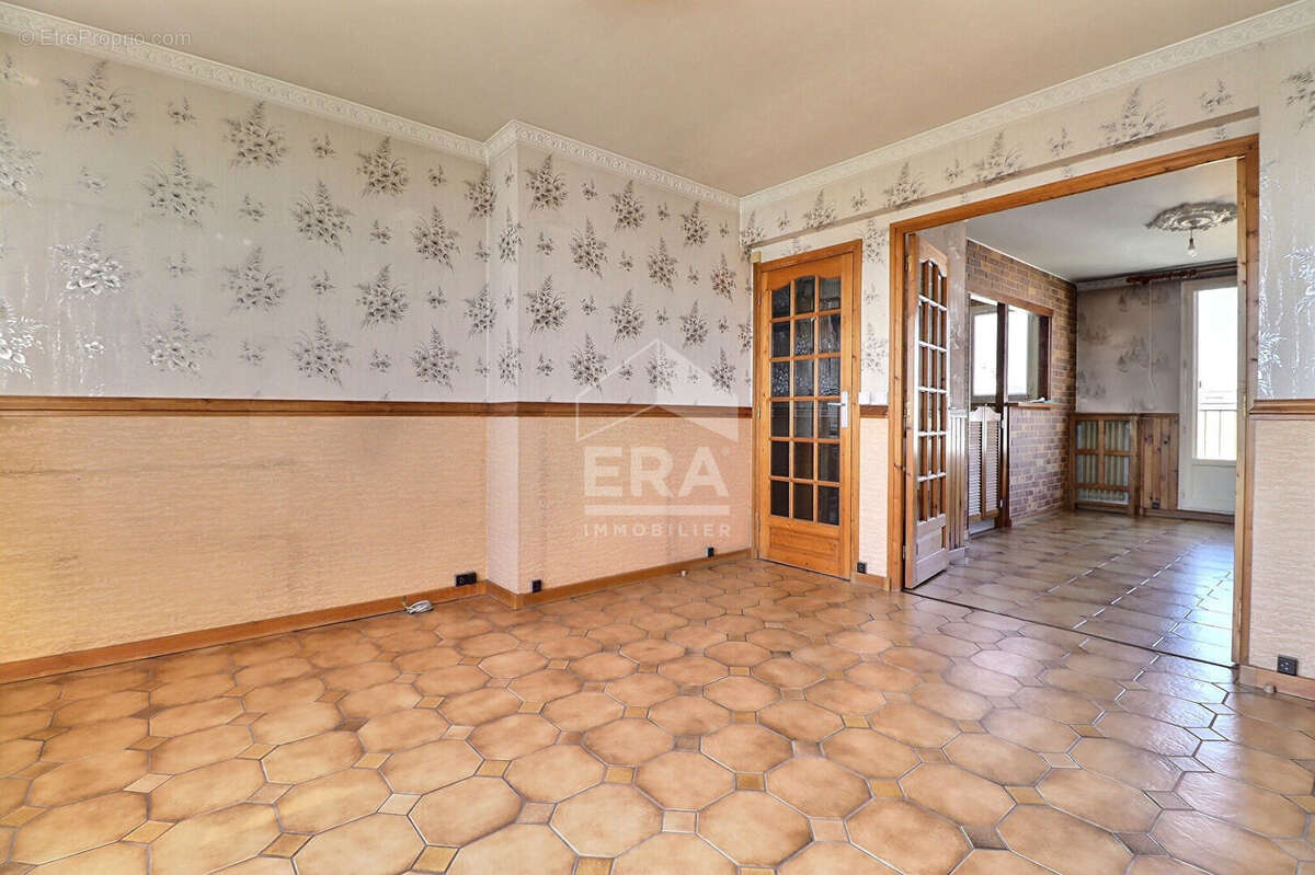 Appartement à AUBERVILLIERS