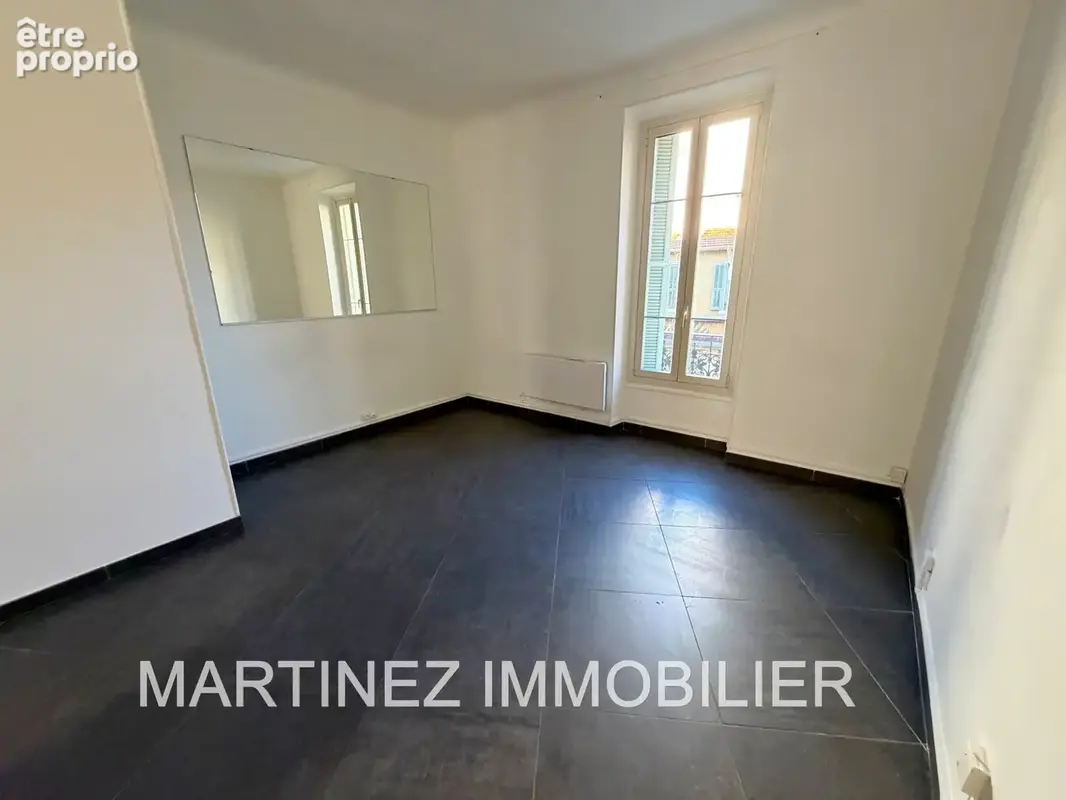 Appartement 3 pieces traversant + 3 caves - photo 4