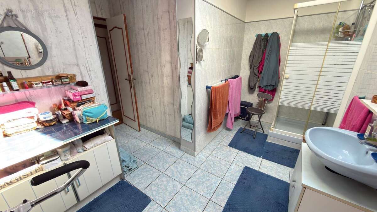 Maison à NEUILLY-SUR-MARNE