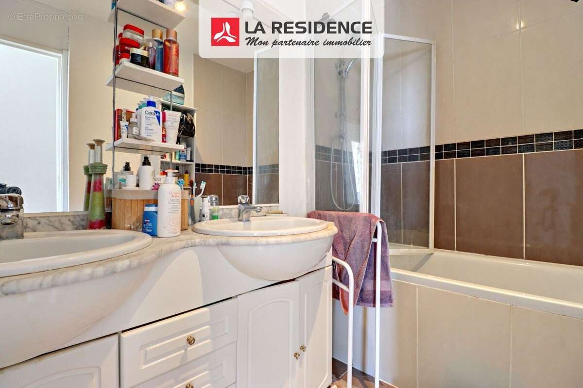 Appartement 79 m² à Saint-Germain-En-Laye  - photo 9