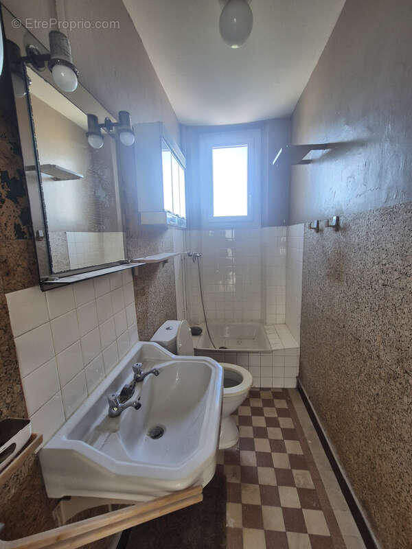 Toulon Ouest - Appartement Type 2 40.7m2 - dernier étage- idéal 1er achat ou investisseur - Petite copropriété - photo 5