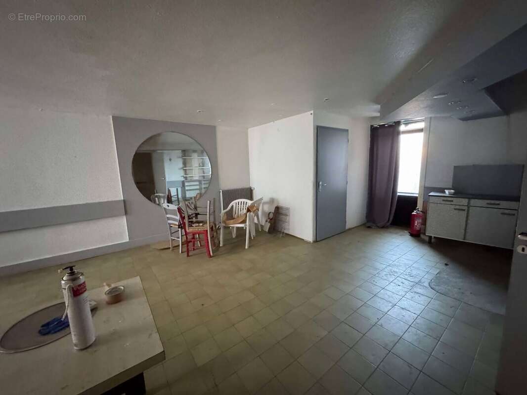 Appartement à VIOLAY