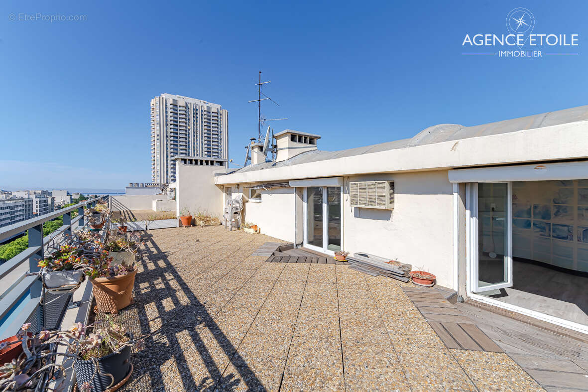 Appartement à MARSEILLE-8E