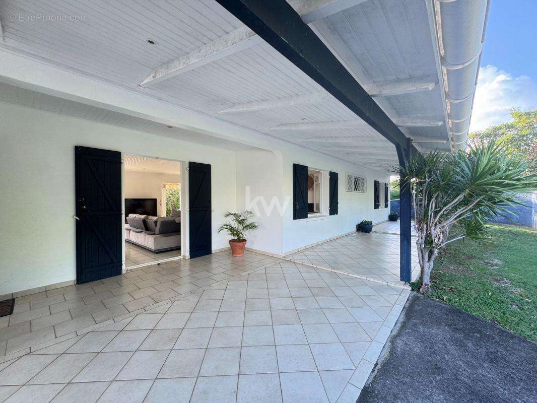 Maison à CASE-PILOTE