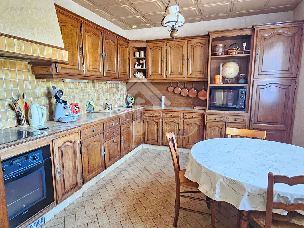 Maison élevée sur sous-sol - Saint Léon - photo 10