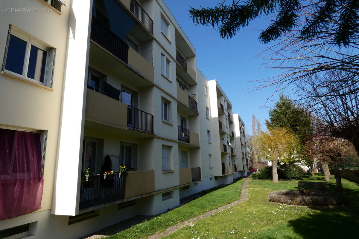 Appartement à DOMERAT