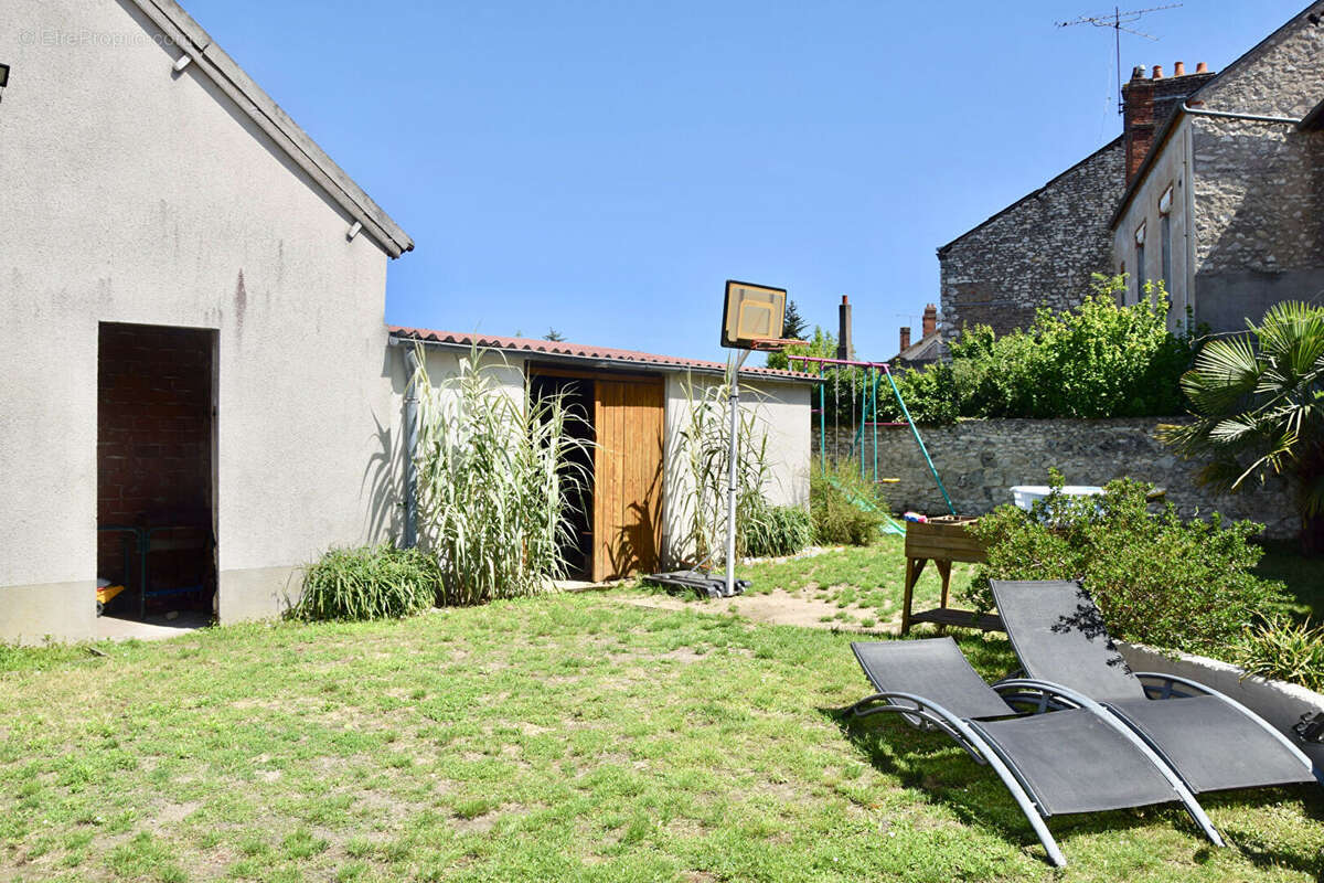 Maison à CHALETTE-SUR-LOING