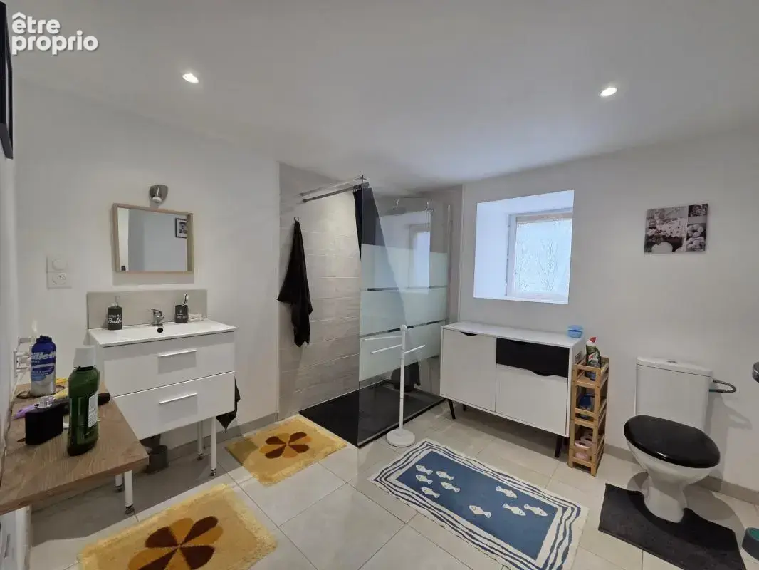 Maison de plain-pied avec jardin, garage et dépendance, à 5 - photo 3