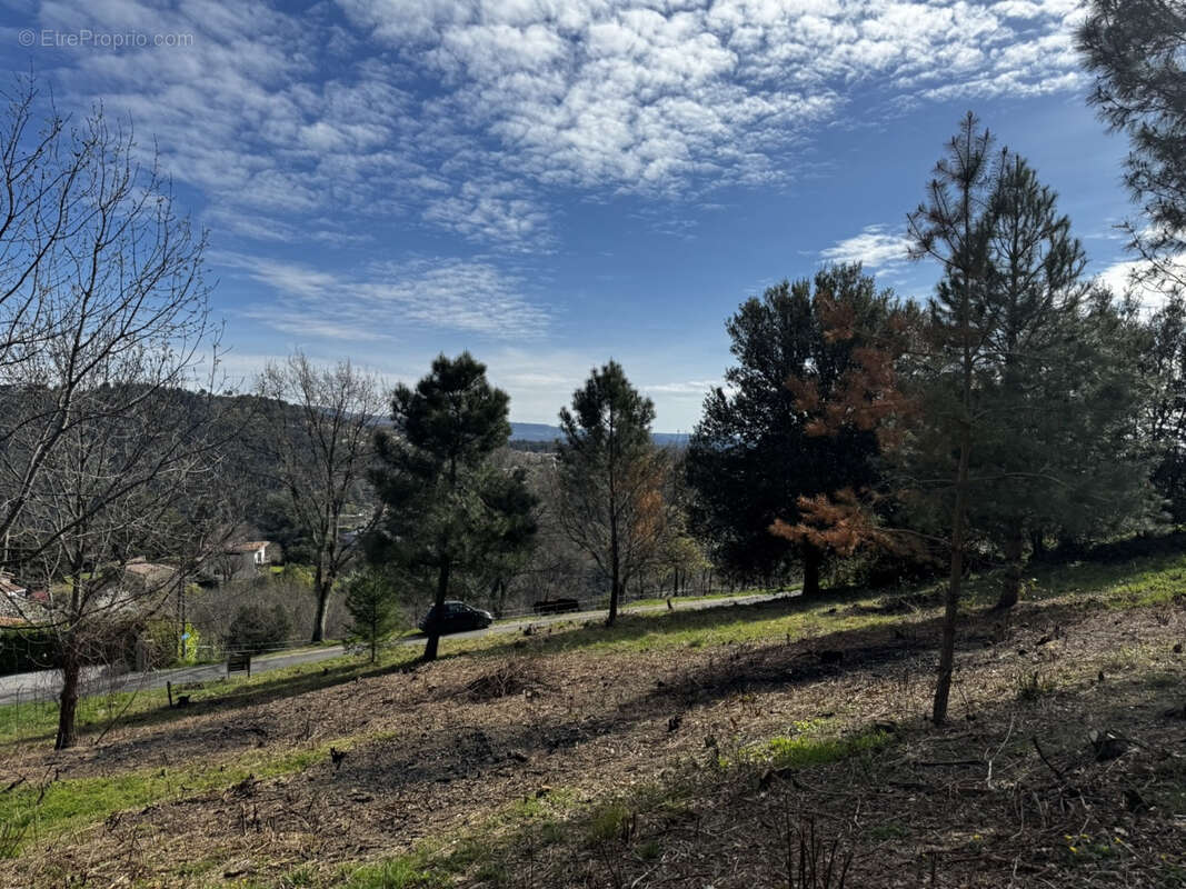 Terrain à VALS-LES-BAINS
