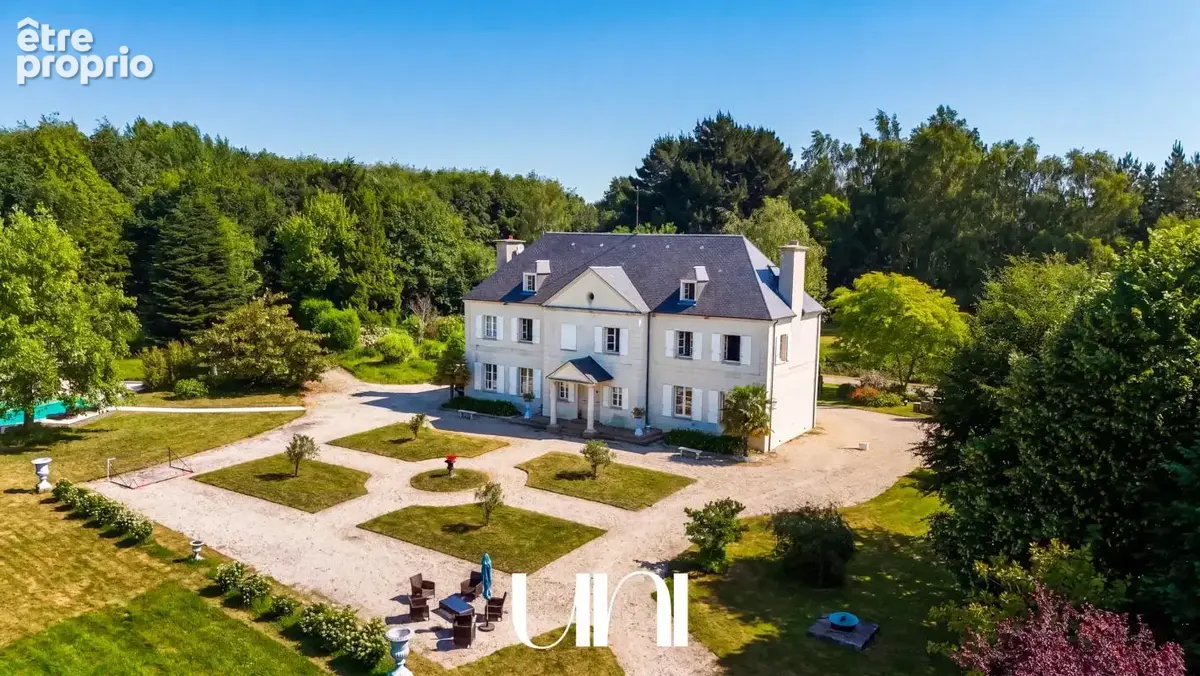 Maison T12 de 485 m2 - BACILLY - Parc de 30 hectares - photo 19