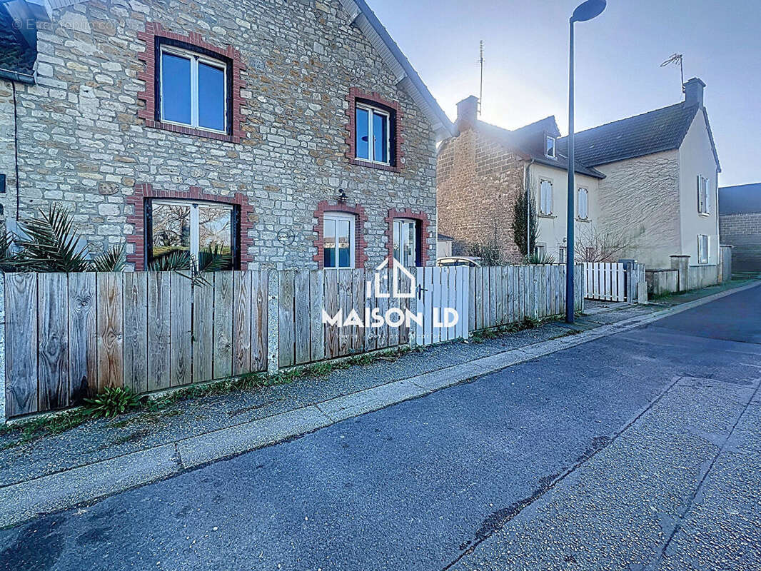 Maison à CARENTAN