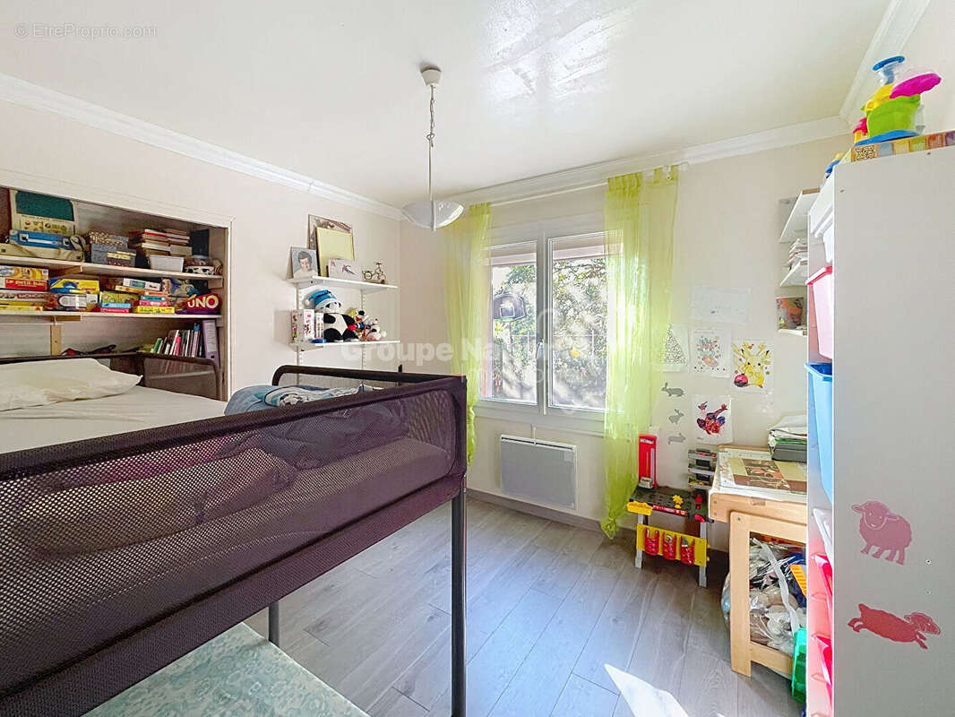 Maison à SAINTE-CECILE-LES-VIGNES