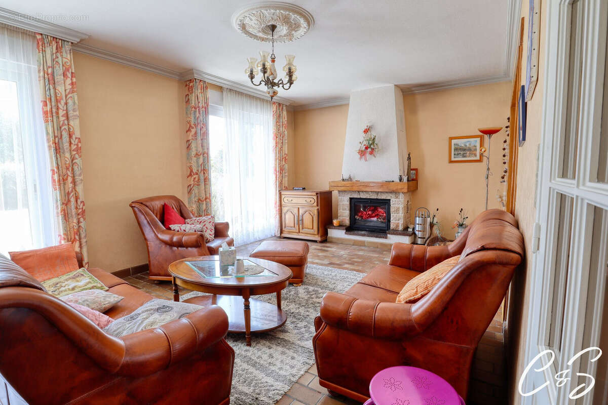 Maison 110 m² à Saint-Jean-Trolimon  - photo 7