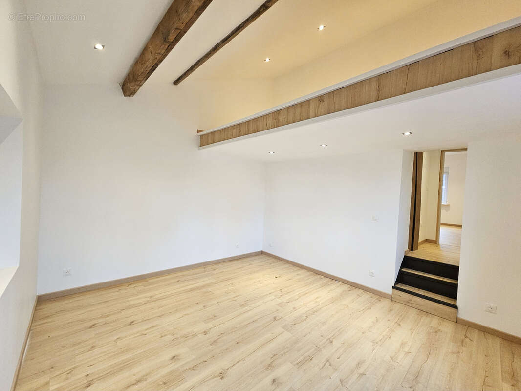 Maison à PONT-A-VENDIN