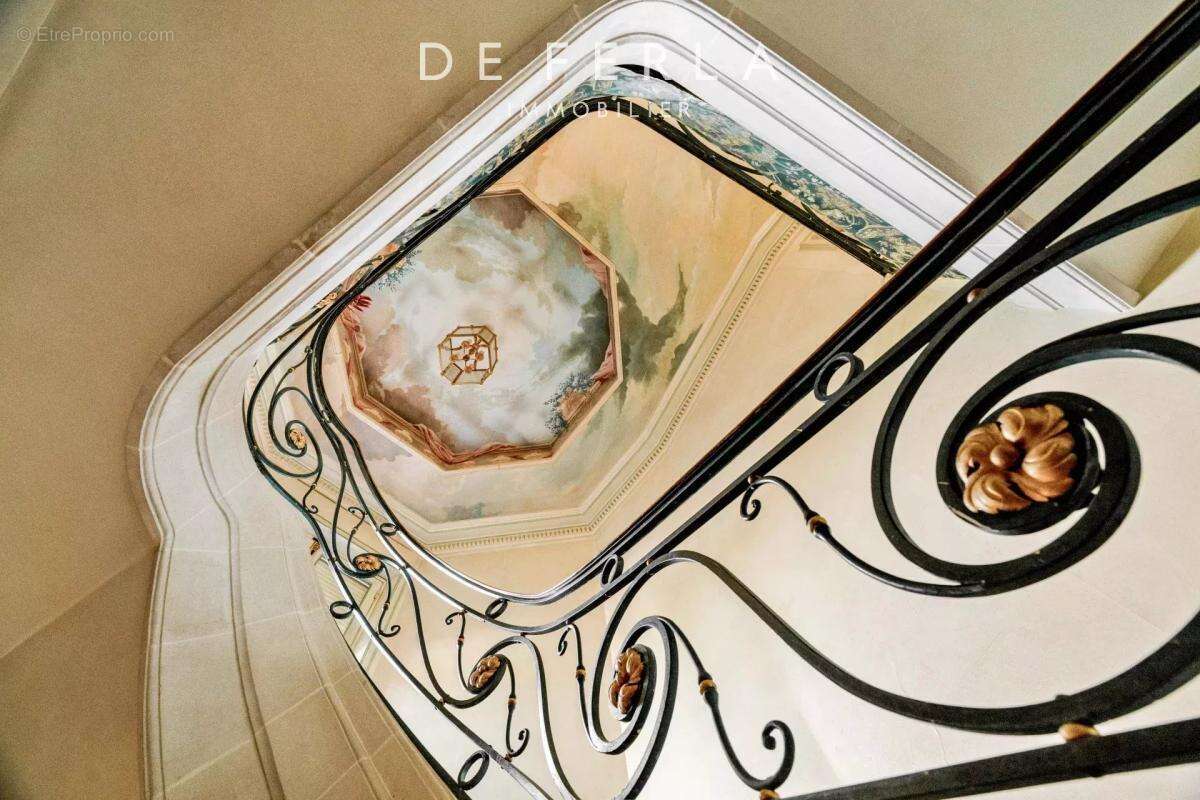 Maison à SAINT-MAUR-DES-FOSSES