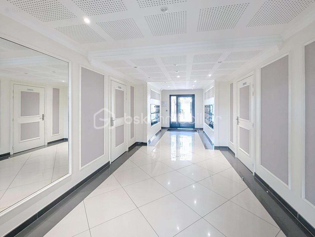 Appartement à VILLENEUVE-SAINT-DENIS