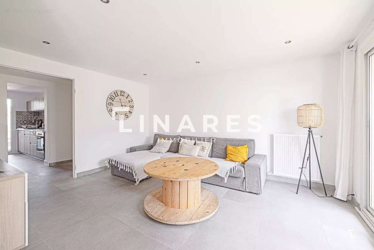 Appartement à MARSEILLE-12E