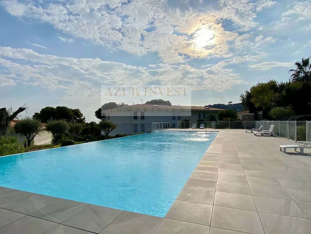 Appartement à ROQUEBRUNE-CAP-MARTIN