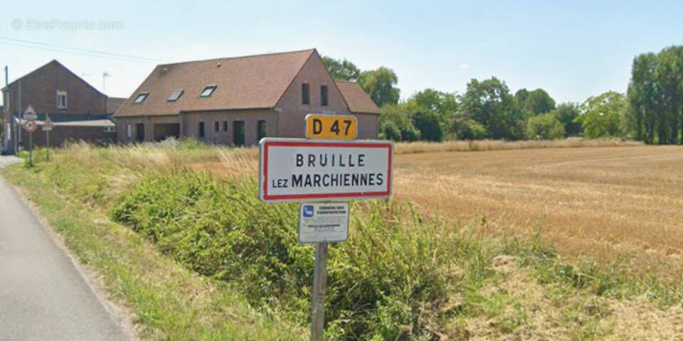 Terrain à BRUILLE-LEZ-MARCHIENNES