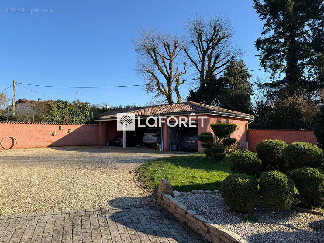 Maison à vendre Illiat 10 pièce(s) 203.10 m2 - photo 18