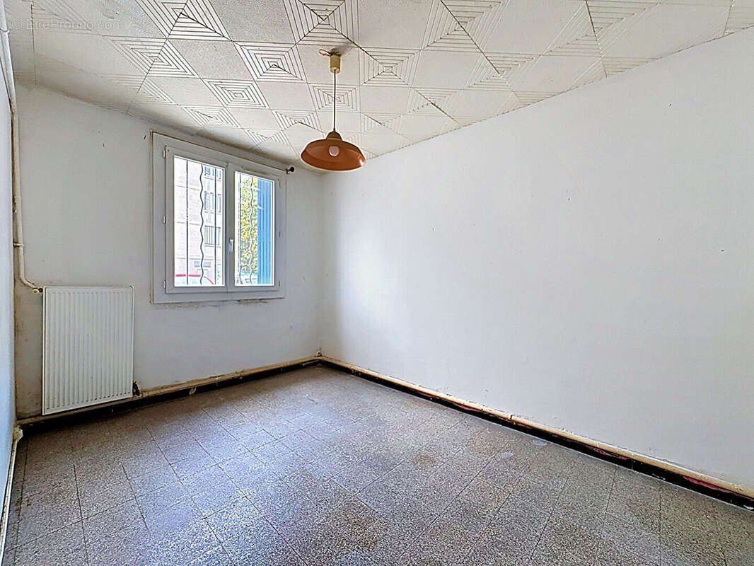 Appartement à rénover à Avignon 3 pièces 58m2 avec CAVE - photo 7