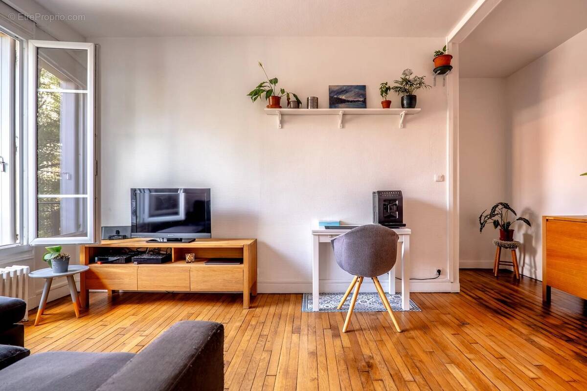 Appartement à SURESNES