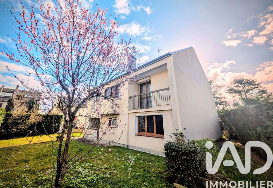 Photo 2 - Maison à CHELLES