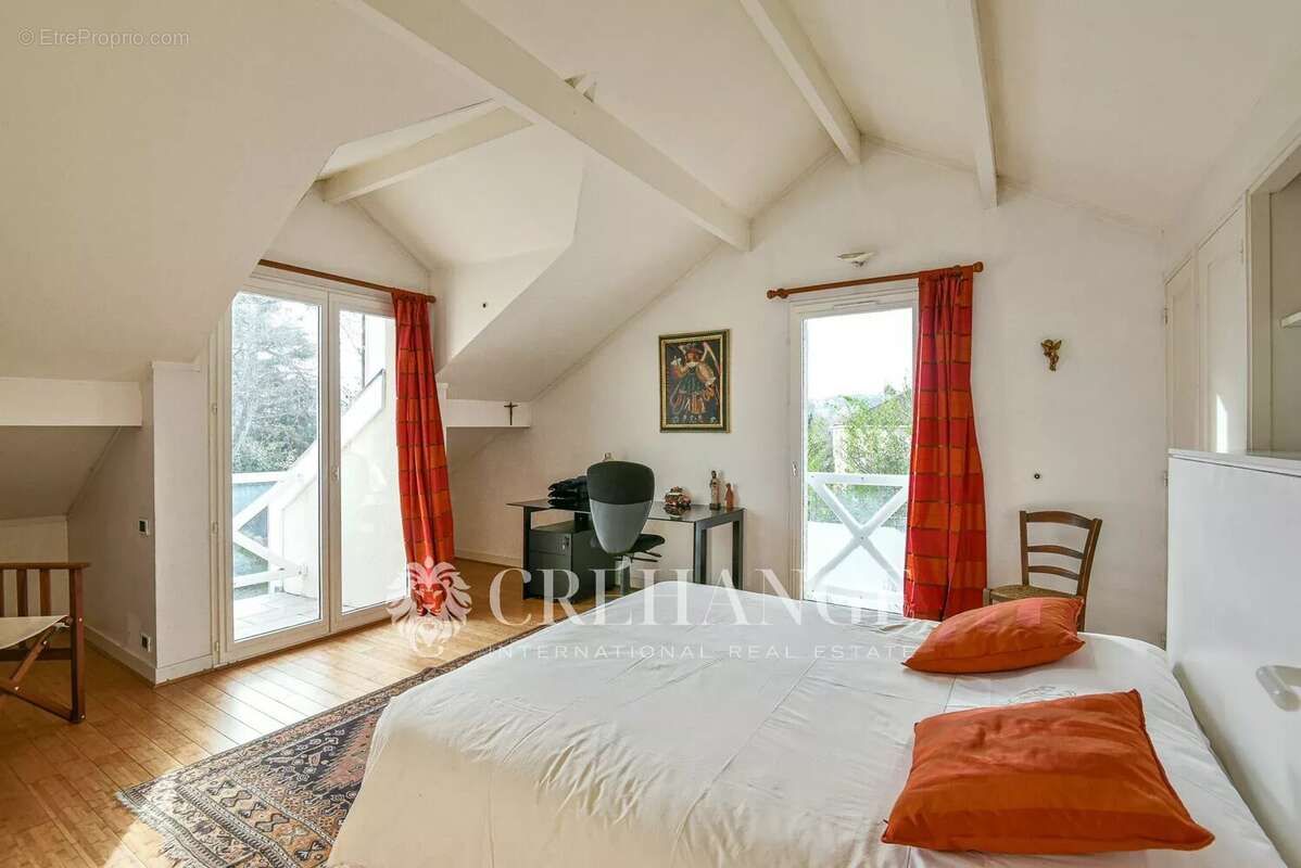 Maison à LE VESINET