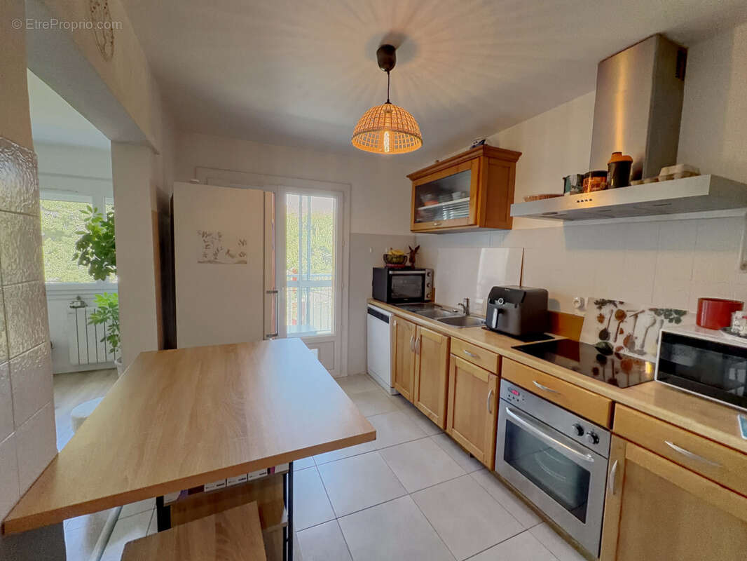Appartement à SIX-FOURS-LES-PLAGES