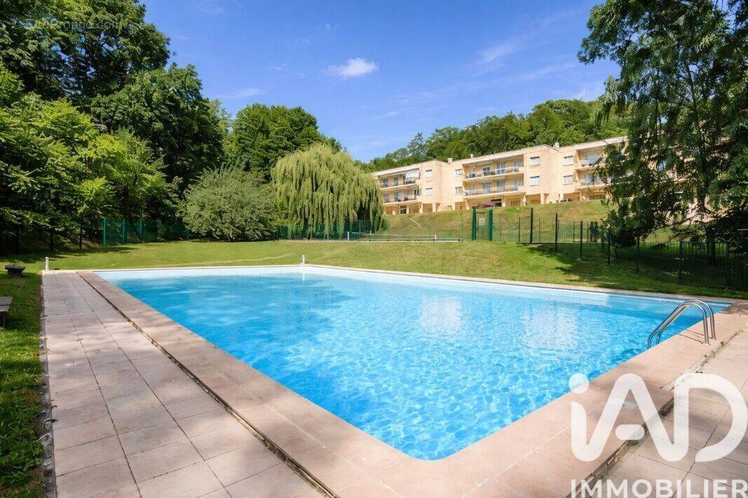 Photo 1 - Appartement à COLLONGES-AU-MONT-D'OR