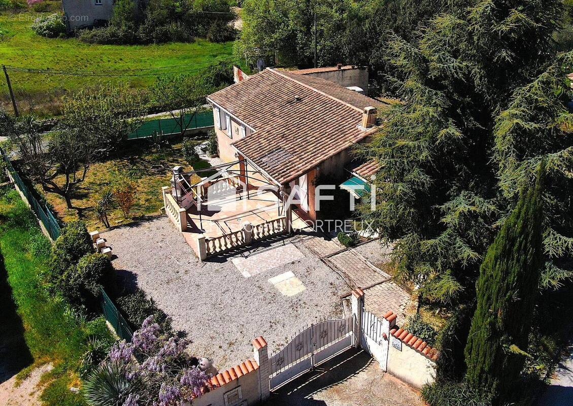 Photo 1 - Maison à BRIGNOLES
