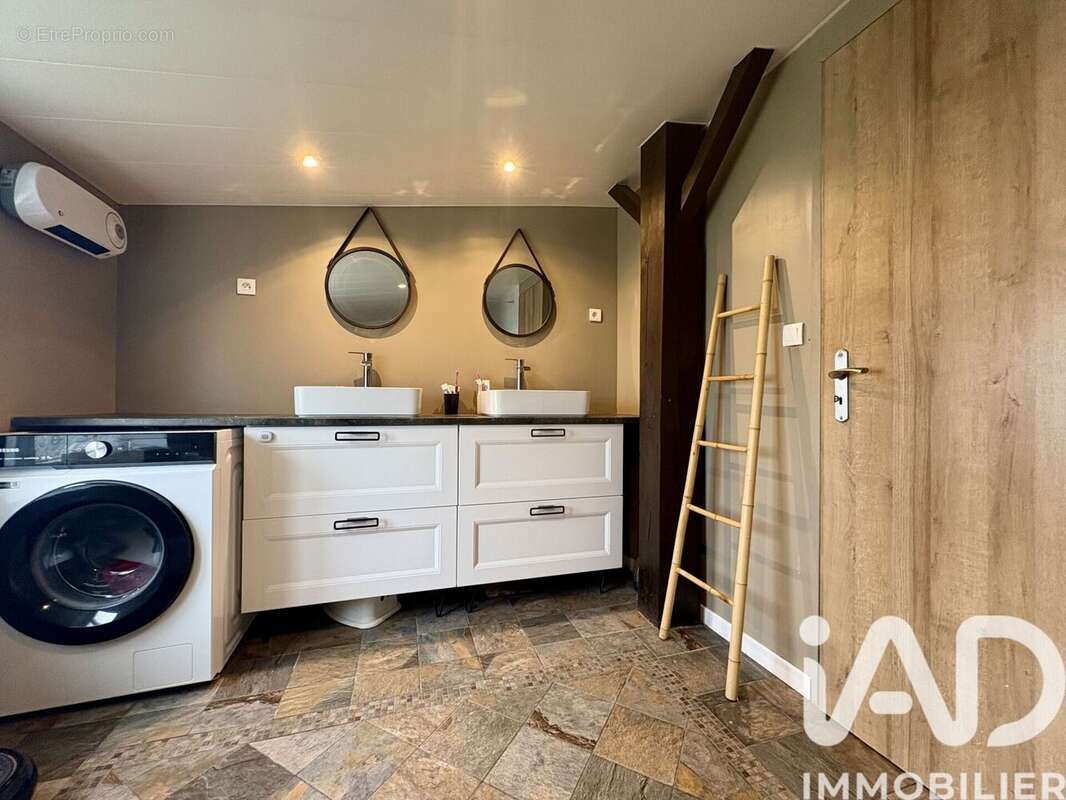Maison 139 m² à Amplier  - photo 9