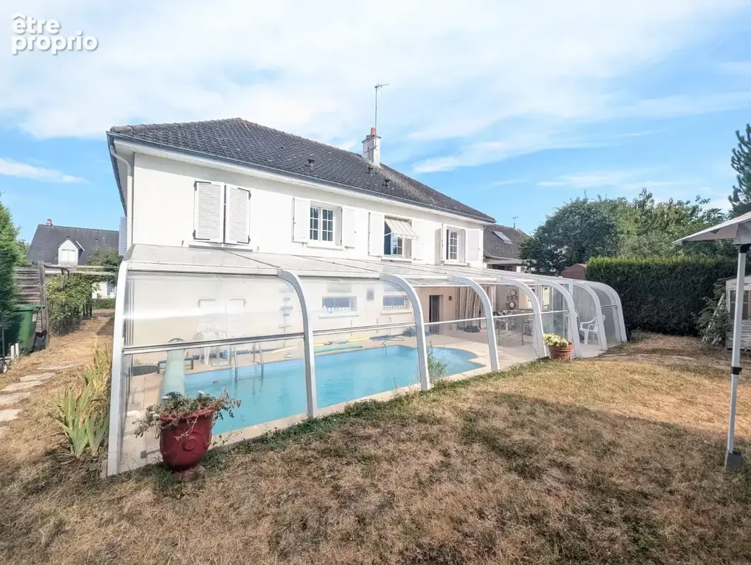 Joué-Les-Tours- 5 chambres - photo 10