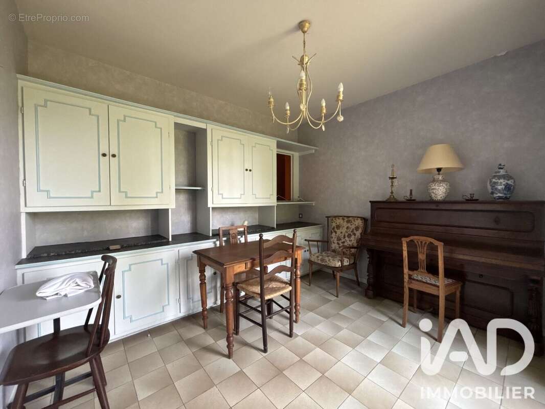 Maison 170 m² à Remilly-Wirquin  - photo 5