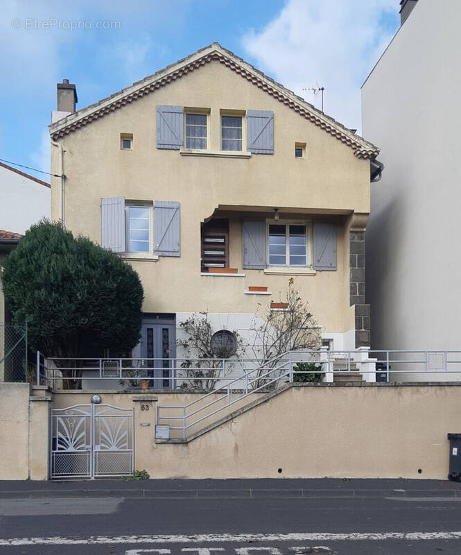 Maison à CLERMONT-FERRAND