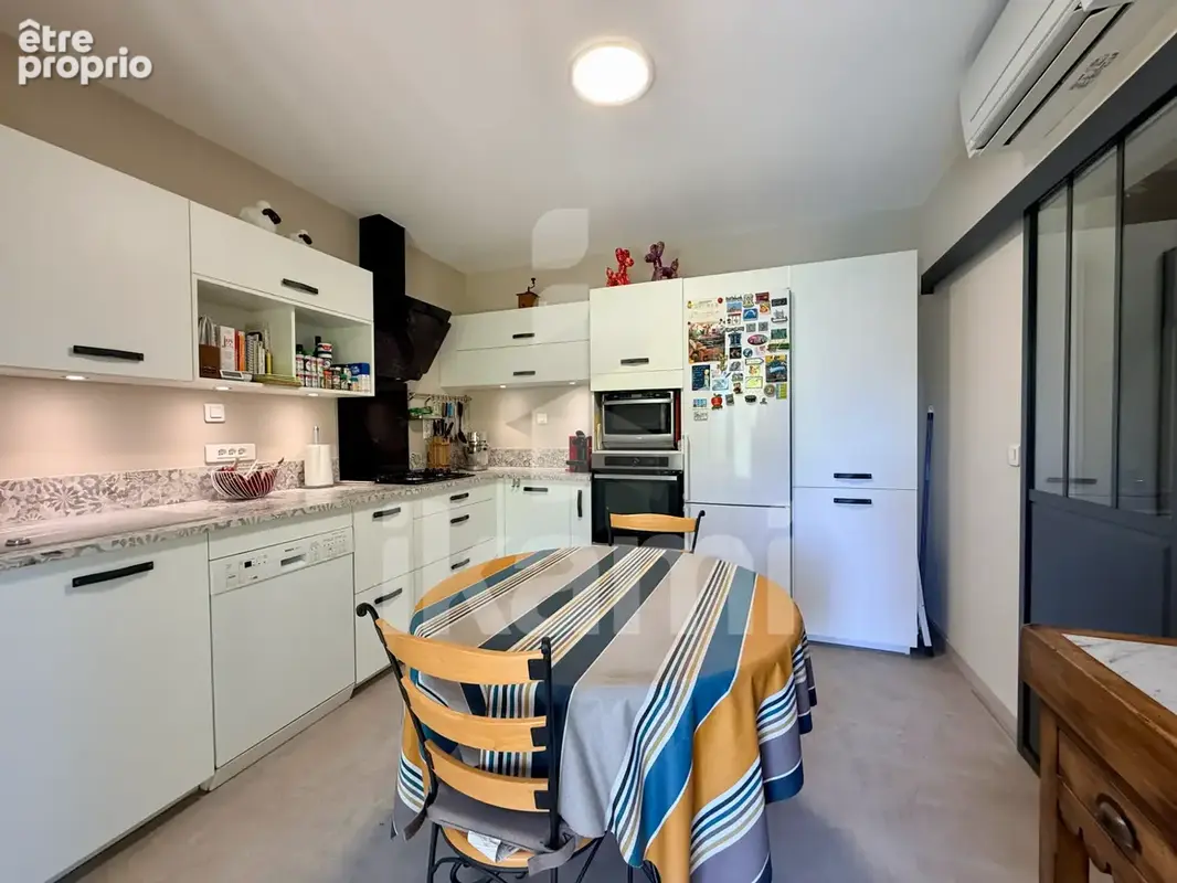 Villa T5 + Chalet 40 m2 - parcelle 5 000 m2 - Rognes - photo 4