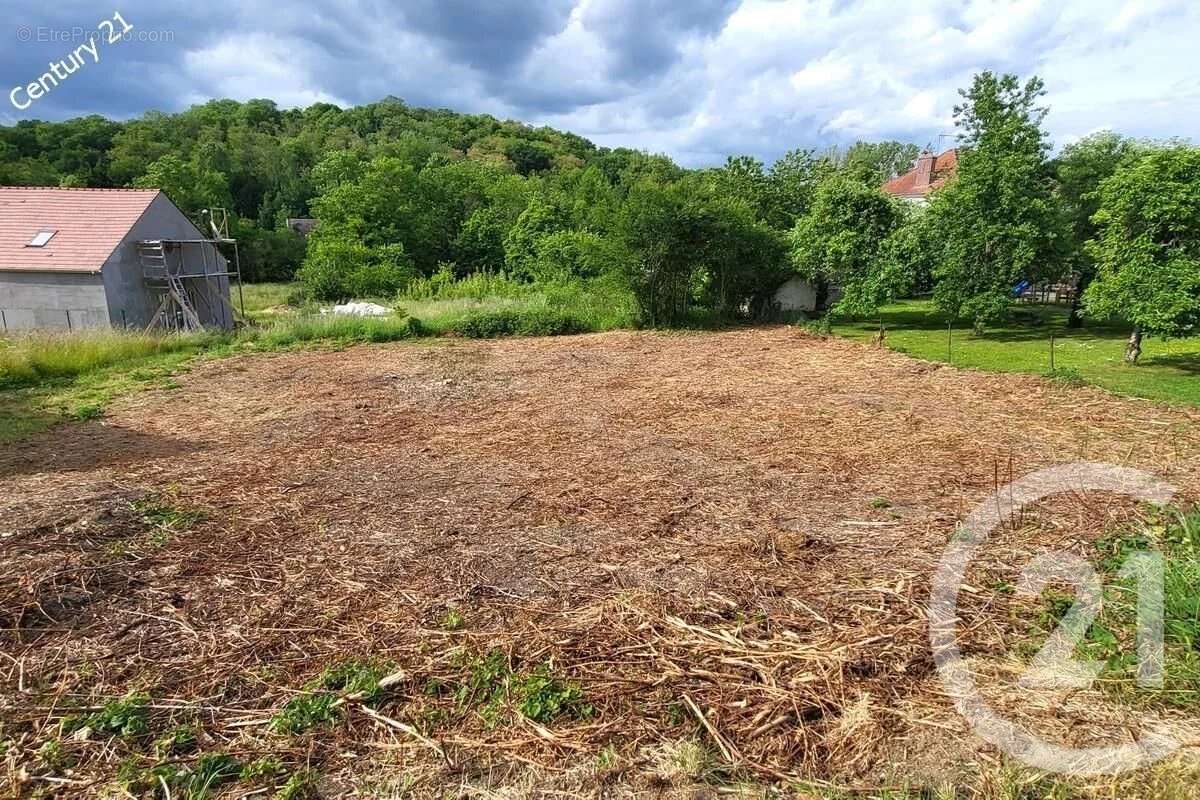 Terrain à CHATEAU-THIERRY