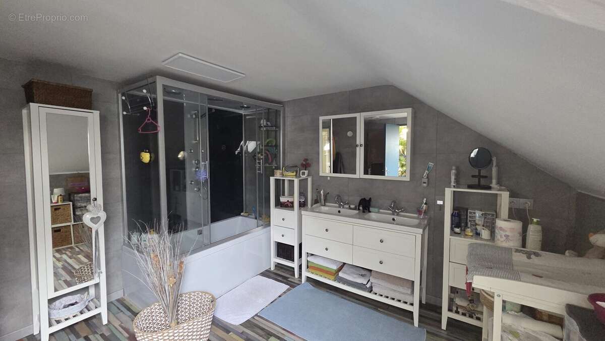 Maison à BRAIN-SUR-L'AUTHION