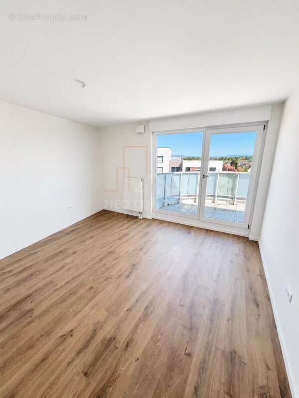 ILLKIRCH-GRAFFENSTADEN  Appartement 3 pièces en attique  67 m²  Deux terrasses - photo 4
