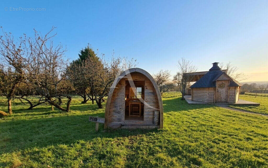 Maison à LES HERBIERS