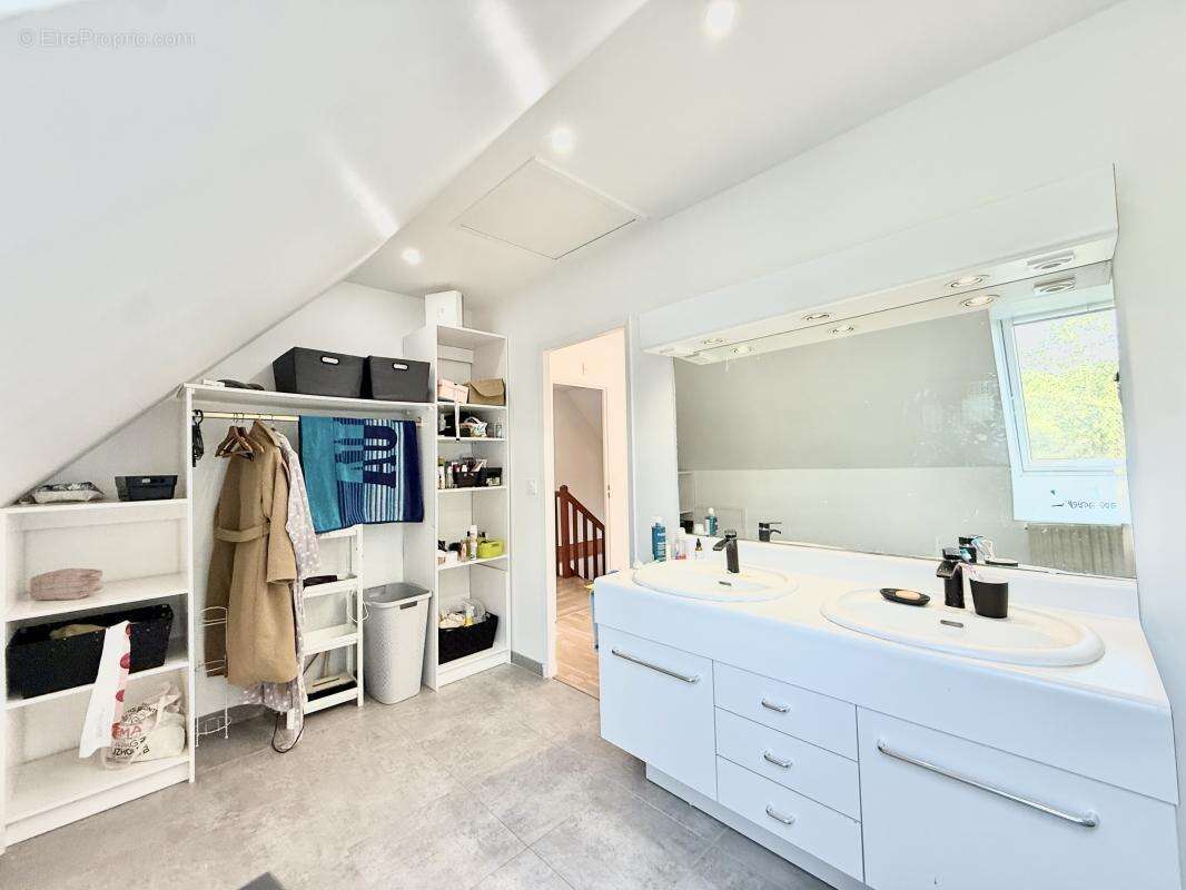 Maison 150 m² à Courdimanche  - photo 19
