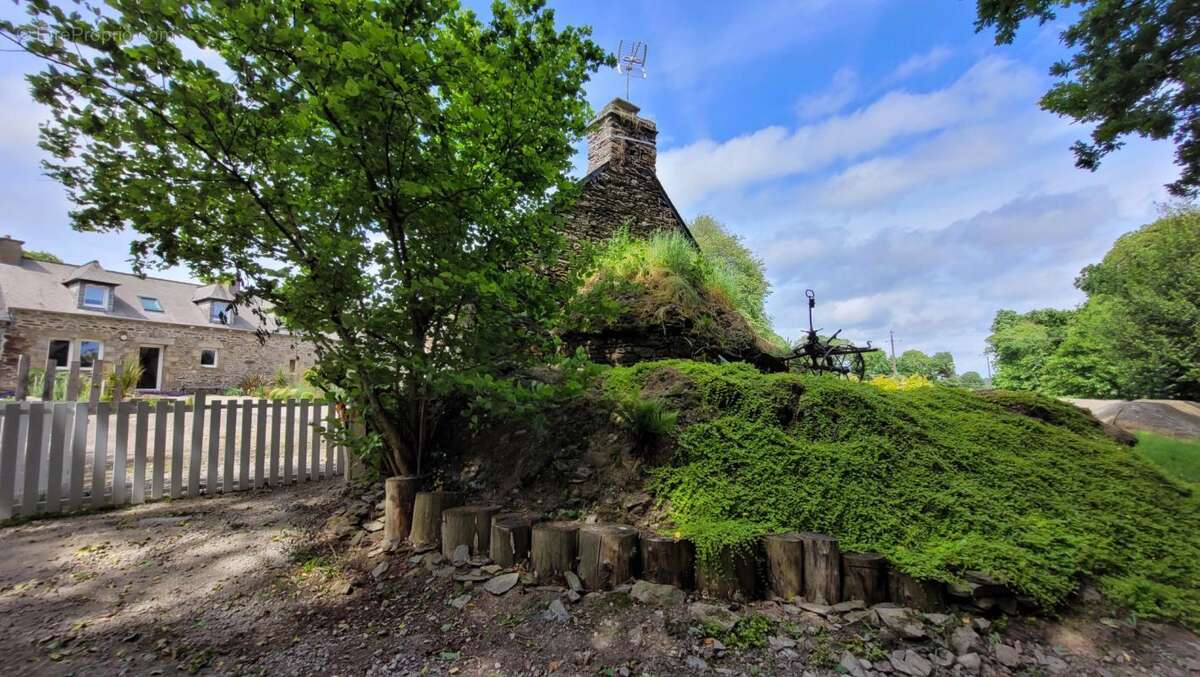 Maison à LE HAUT-CORLAY
