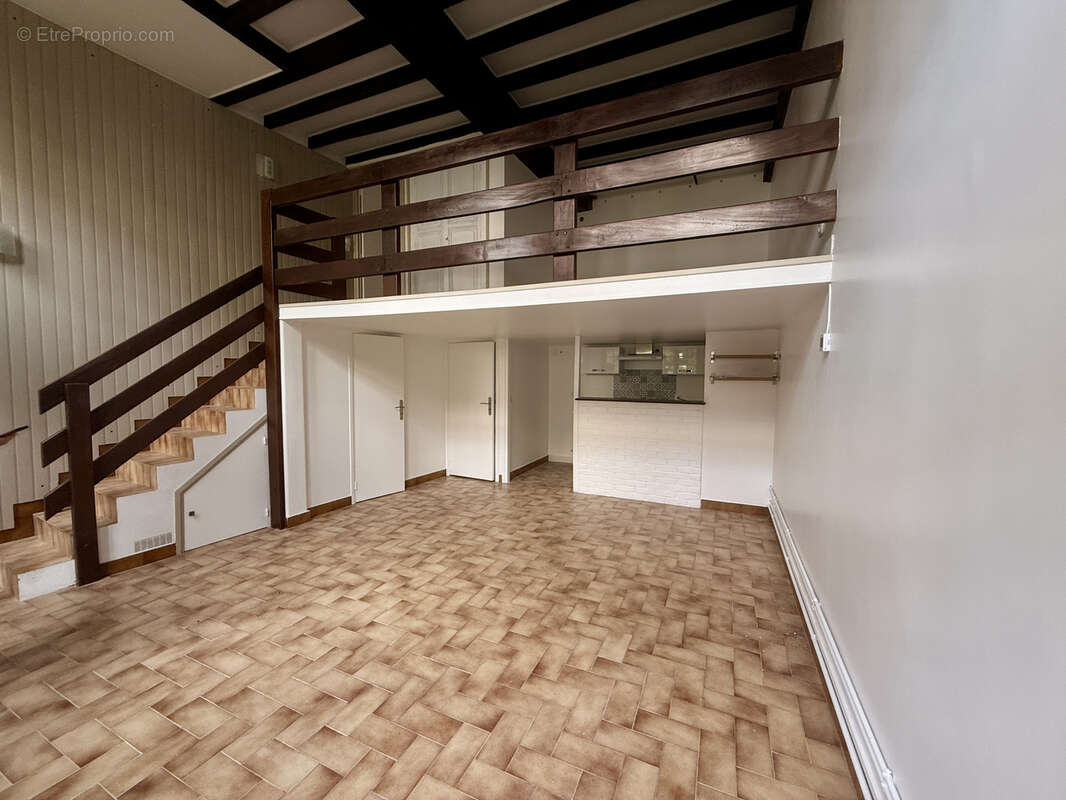 Appartement à FONTAINEBLEAU
