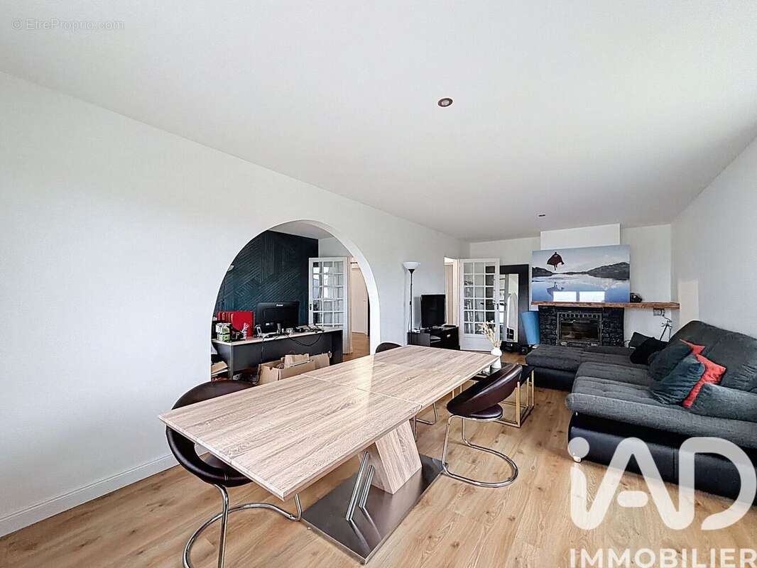 Maison 200 m² à Charly-Oradour  - photo 9